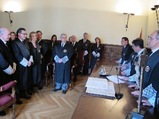 Los magistrados durante el acto de toma de posesión (imagen 2)